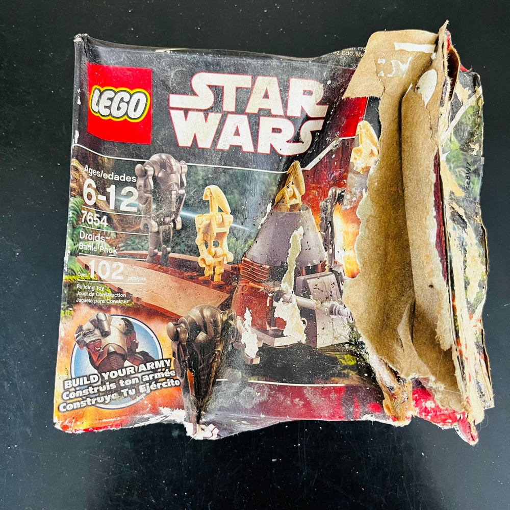 Lego Star Wars 7654 Droids Battle Pack (Super Battle Droid) Destroyed Box